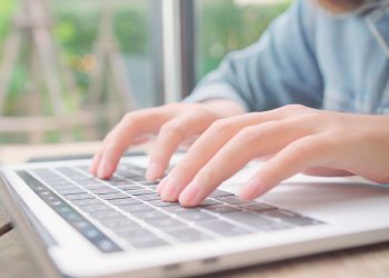 律師因不信任巴哈馬政府拒絶分享與FTX有關的Slack、Google和AWS帳戶與數據