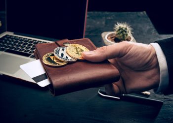 分析：2023年全球經濟衰退的高風險可能會影響加密市場