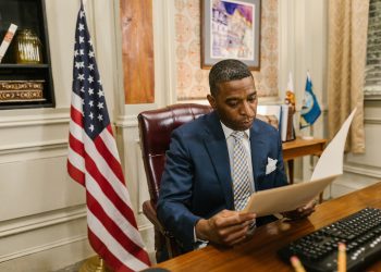 Coinbase CEO：Coinbase的質押服務不是證券，必要情況下願意在法庭為其辯護