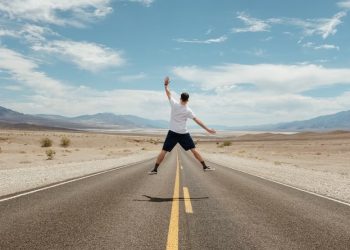 比起「正向思考」，更該創造「正向心態」！兩者有何不同？