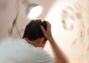 當心突發「爆裂性頭痛」恐當場死亡