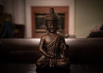 文殊師利菩薩化身蓮池精舍中壇元帥濟世，大智大慧傳法音