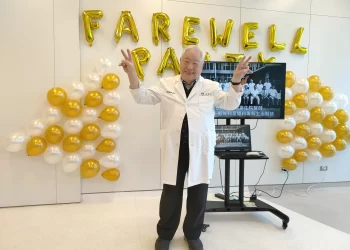 影/全台首位直腸外科范宏二醫師92歲退休