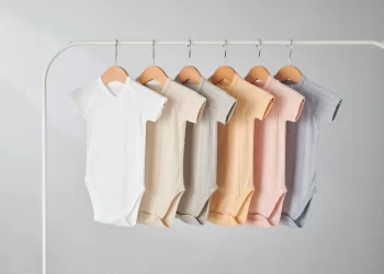 拒絕夏日悶熱-小獅王辛巴推出首款「透氣寶寶貼身衣著」