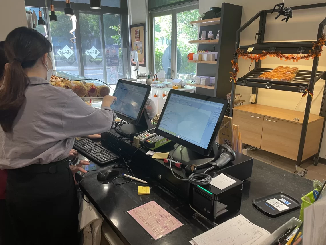 經營公司問題多？導入「軟硬體系統」降低成本-輕鬆解決大小事