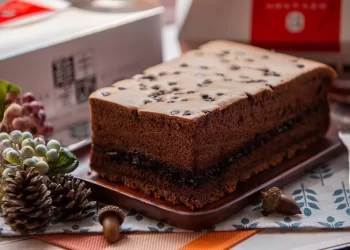 雞蛋牛奶鹹蛋糕-特殊麻油味肉鬆口味吸引饕客