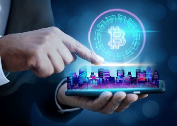 多家機構佈局加密業務，比特幣自5 月末以來首次突破2.8 萬美元