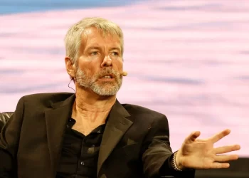 看好 BTC 漲 10 倍！Michael Saylor：SEC「強監管」將使比特幣受益