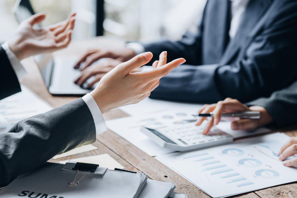 美國sec與幣安達成共識，tocoins交易所看好市場，全面手續費優惠搶市