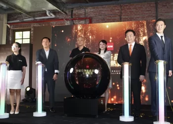 影像創作者再添利器　智雲新款穩定器-crane4、新世代燈光-g200-台灣正式開賣