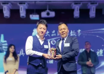 森羚生技獲2023「百大最具影響力品牌」與「台日卓越創業家大賞」雙獎肯定