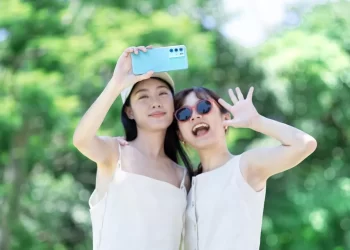 htc-u23-水漾藍、羅蘭紫即日起亮眼登場