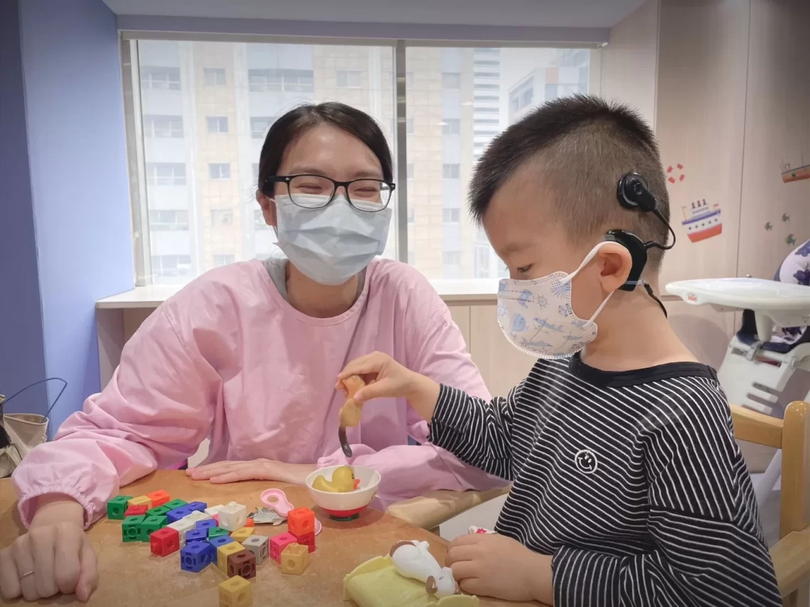 聽損兒媽媽創作line貼圖 將遺憾「畫」成不放棄的愛