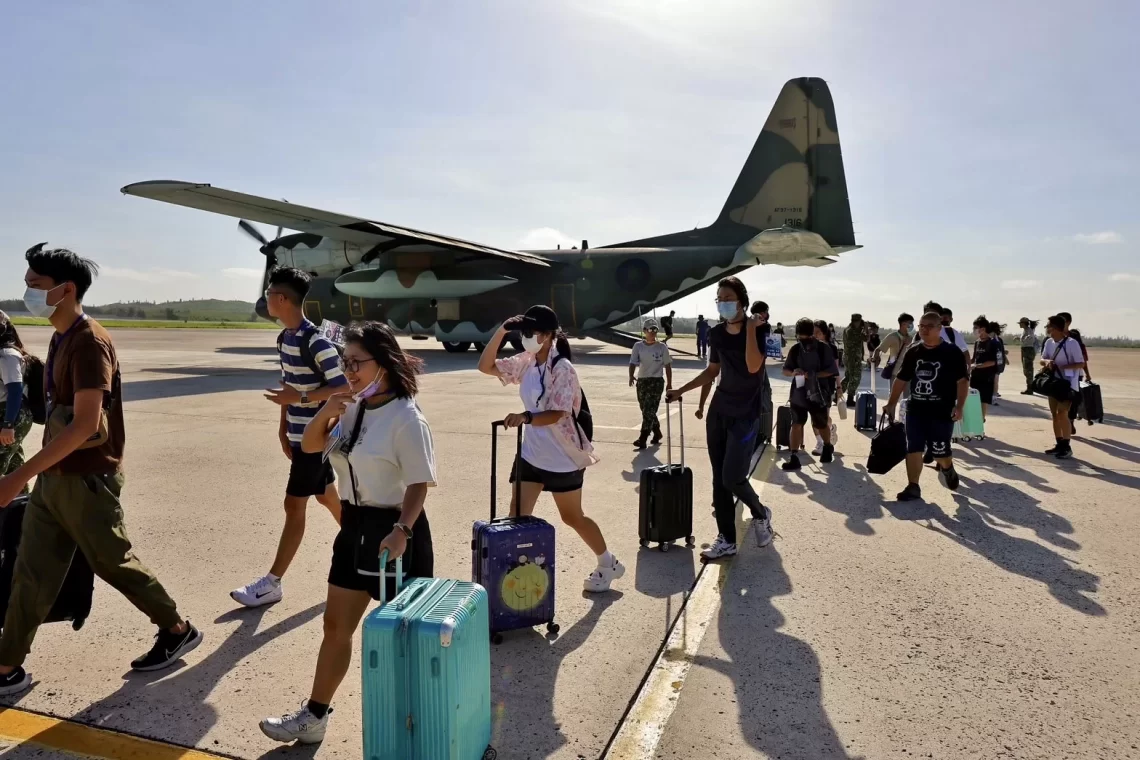 澎防部暑期戰鬥營開訓　熱血沸騰展軍威