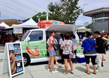 新東陽開胖卡？活力生餐車熱騰騰送上