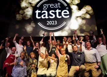 「屏東之光」豆油伯榮獲英國美食大賞-金叉獎