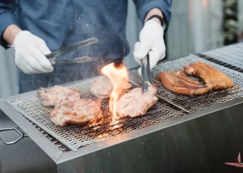 「肉慾少年」超夯bbq體驗-結合精緻創新的「行動酒吧」全台派遣烤肉，派對與露營首選