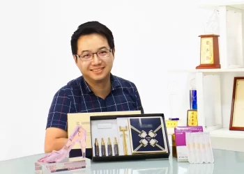 美容器材商創辦人柯秉辰-引領台灣醫美革命-打造「韓國仙女棒」