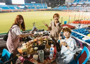 sym最香車友會-clbcu女孩日-樂天女孩陪你一起看球賽