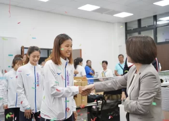 周春米接見亞運選手　大讚屏東之光