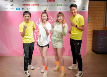 女子路跑新創舉-電商女神挑戰直播賣馬拉松票