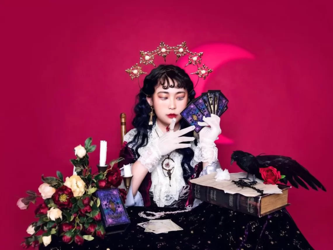 人氣網紅占卜師「塔羅稀爾」 追夢中做最獨特的自己