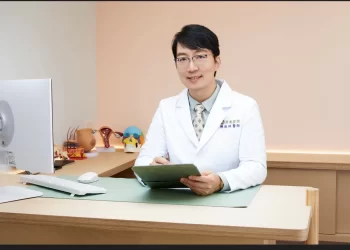 讓胸部飽滿、堅挺又自然？隆乳權威陳振坤：「自然系隆乳」打造最美胸型