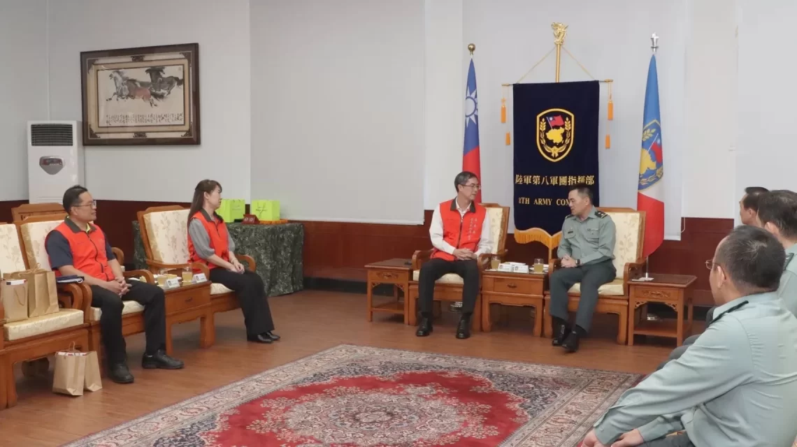 屏東榮服處拜會陸軍八軍團-強化多元服務