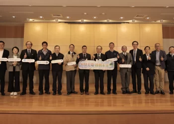 交通部推動智慧節能運輸再進化-首創電動大客車智慧充電服務