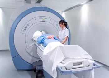 【王旌宇專欄】醫療團隊的隱形英雄：醫事放射師