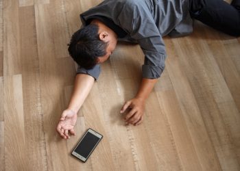 年輕人高血壓全身無力軟趴趴？揪出腎上腺腫瘤惹的禍？！