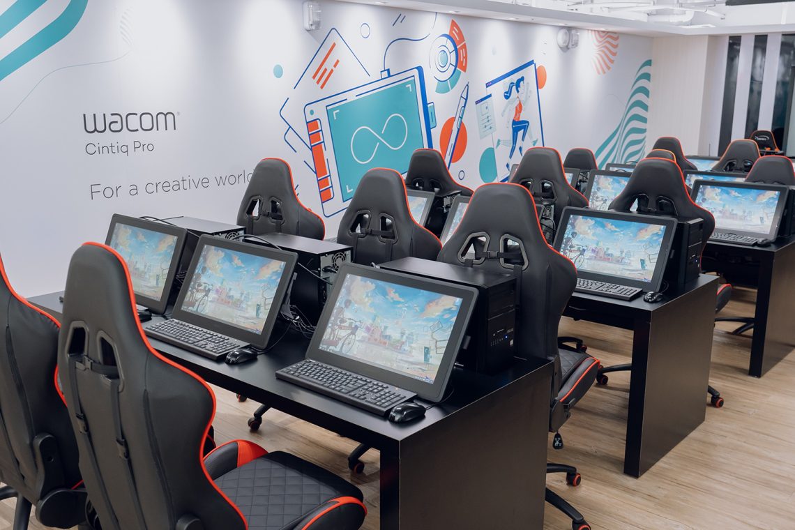 赫綵設計學院引領創意教育風潮-打造產業首創wacom-cintiq-22吋專業繪圖教室