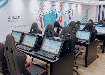 赫綵設計學院引領創意教育風潮-打造產業首創wacom-cintiq-22吋專業繪圖教室