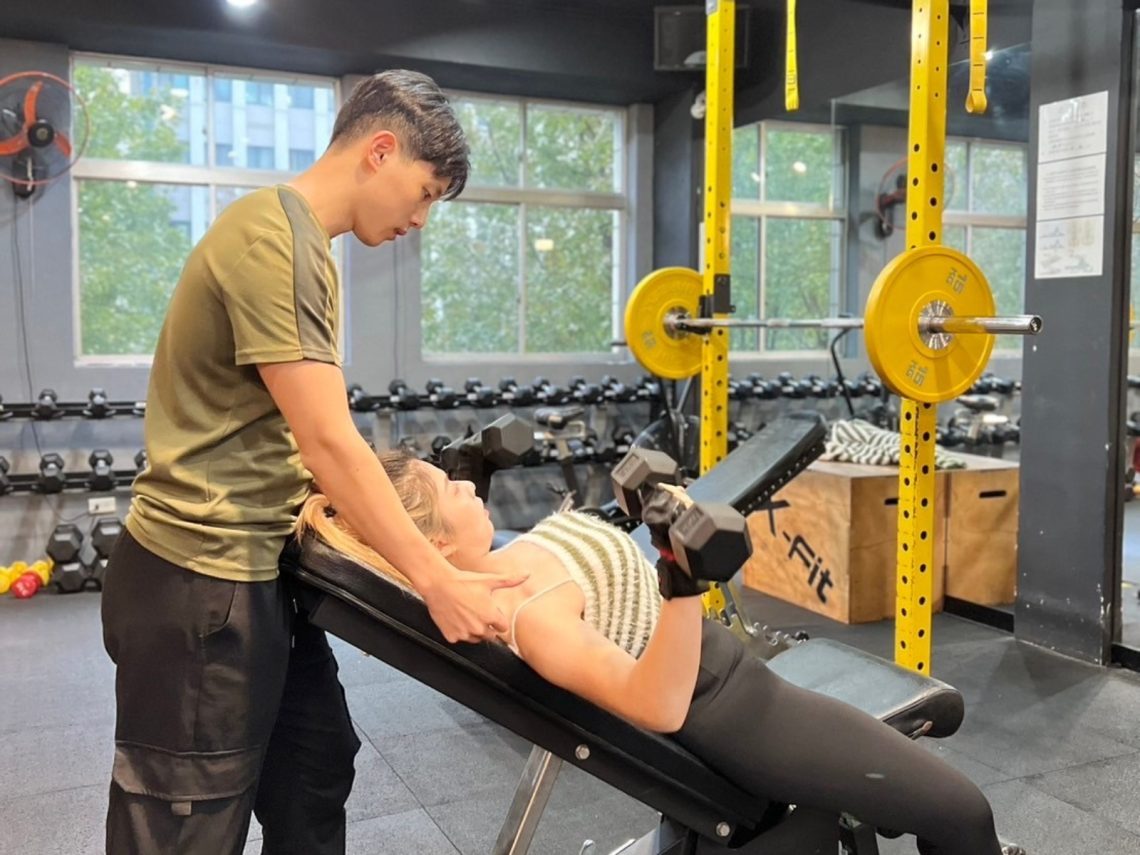 營養師、健身雕塑一把罩!宇豪教練斜槓雙身份 助學員找回自信