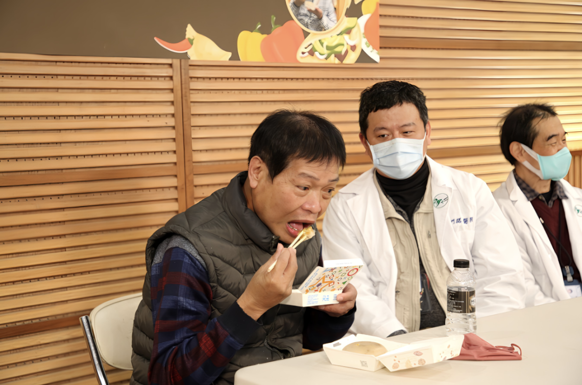 舌癌術後無法張嘴，歷經3年復健重拾美味人生！