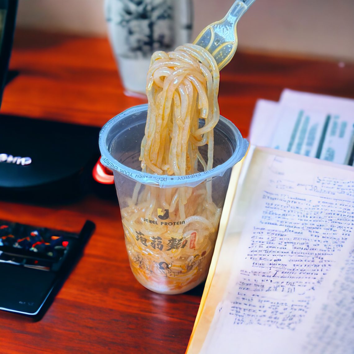 搶攻年後享瘦商機!上班族新寵兒 「3秒上桌」低卡蒟蒻拌麵