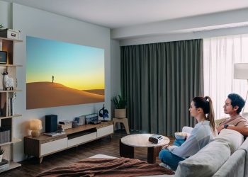 viewsonic-發表可攜式-rgb-3-色雷射無線投影機-m10