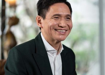 竹風建設徐榮聰-慨捐行動書屋助教育發展