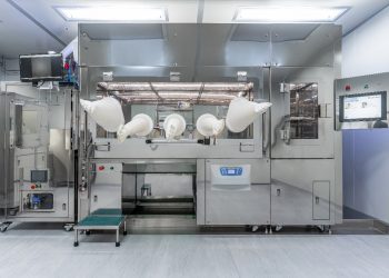 國內首家-亞家生技無菌隔離裝置通過gtp認可