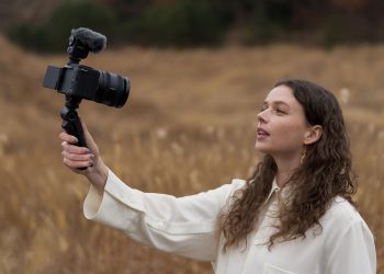 便攜設計兼具優異畫質　sony-推出新款廣角變焦鏡頭fe-16-25mm-f2.8-g