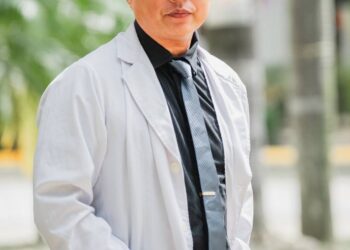 花漾單身女胸部摸腫塊-害羞就醫耽誤3年乳癌晚期