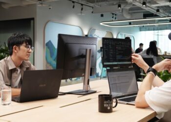 打造雙螢行動辦公室，華碩聯手-justco-開創高效多工新視界