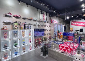 桃園潮流選品店-街頭服飾、球鞋、潮玩一次到位