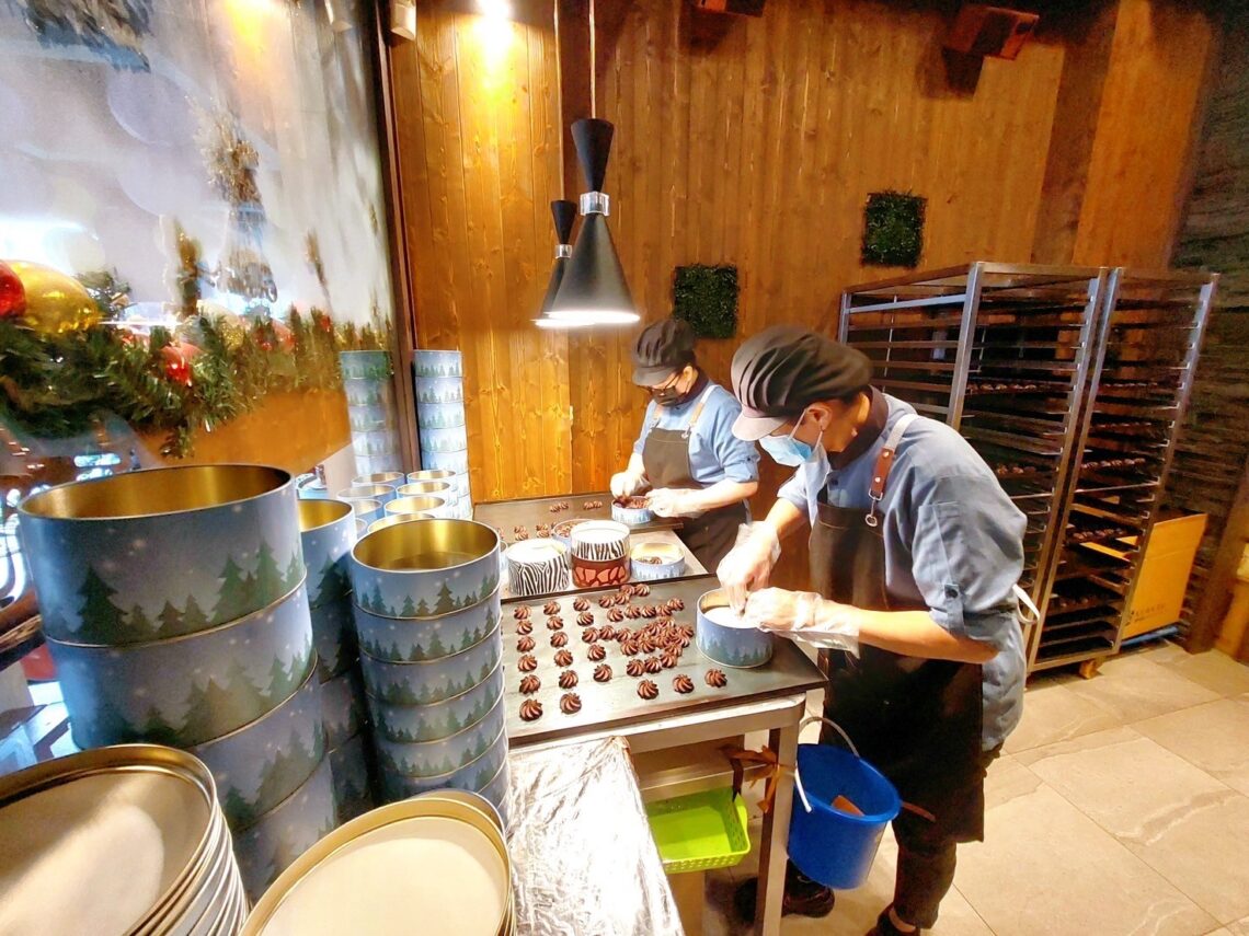 台中最搶手曲奇？2025過年伴手禮《短腿阿鹿餅乾》排隊秘訣揭秘