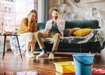 屋外大雨室內小雨怎麼辦？台中大里抓漏專家:防水做好鄰里沒煩惱