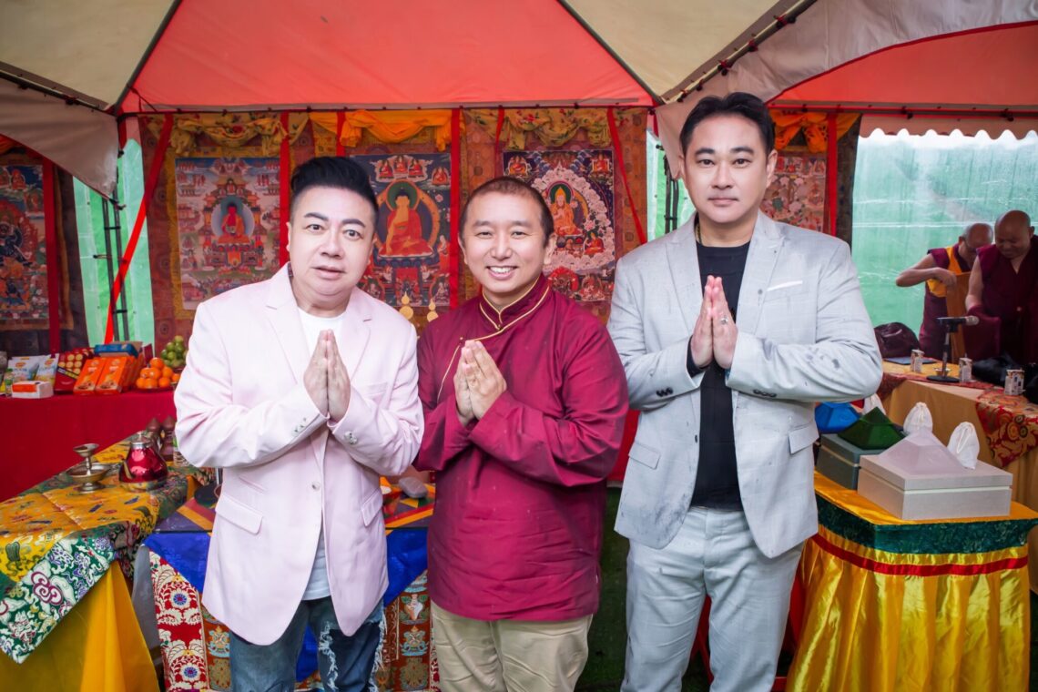 雪歌仁波切主持「金字塔能量園」祈福大會-小彬彬、董至成現身參與