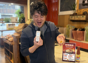 陳允寶泉「辣味太陽餅」登中職開幕戰-盧媽媽力挺在地味