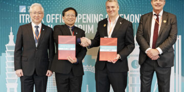 臺英戰略樞紐啟動 工研院英國辦公室啟用