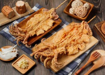 嘉義西區夜市必吃小吃 文化路炸魷魚香氣撲鼻、現炸現吃超涮嘴