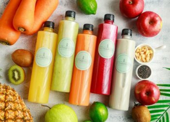 台北信義區果汁店推薦 現榨紅綠拿鐵 補充天然營養與蔬果纖維